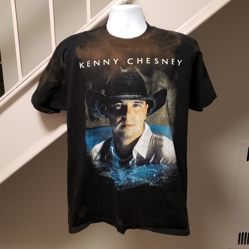 Kenny Chesney 2001 Tour Large T-Shirt SOLD